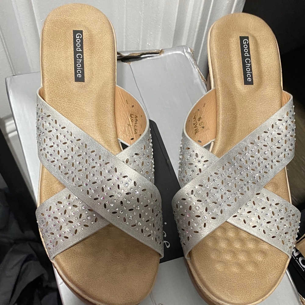 Good Chic Women's Glittering Silver and Tan Sandals